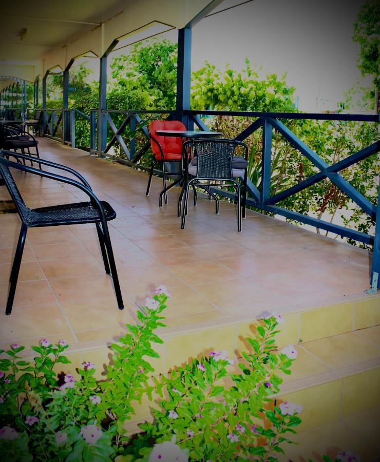 Matildas End Holiday Units Karumba Exterior foto