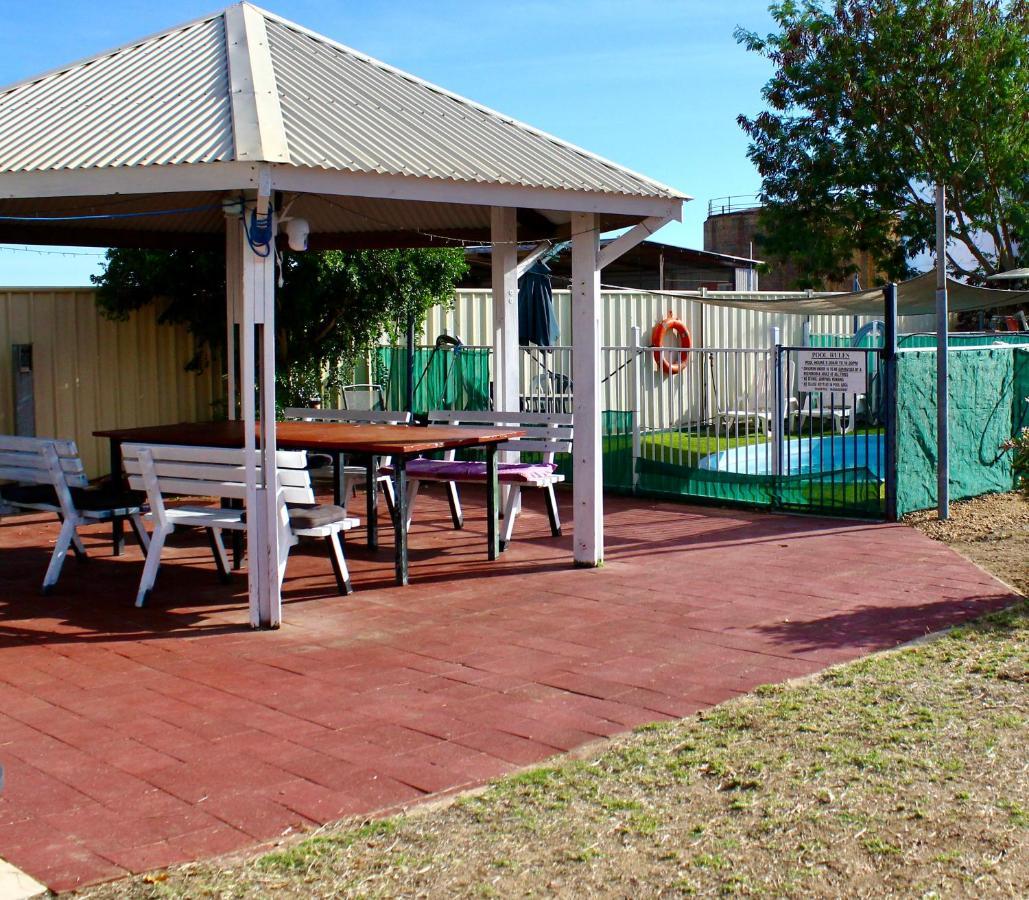 Matildas End Holiday Units Karumba Exterior foto